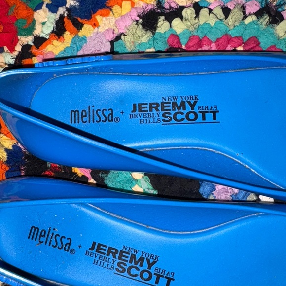 Shoes - Picture 4 of 4